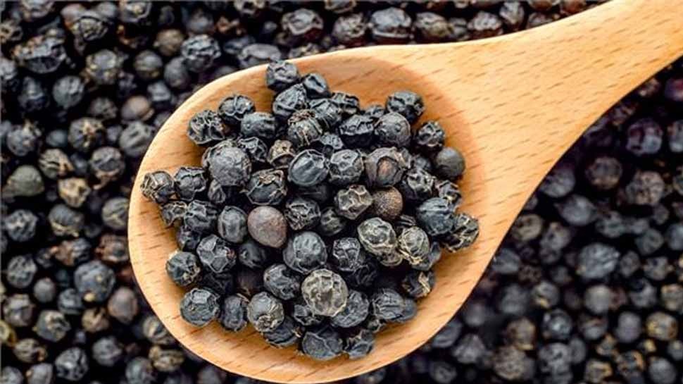Excessive use of black pepper can give you this loss, read this news to know?